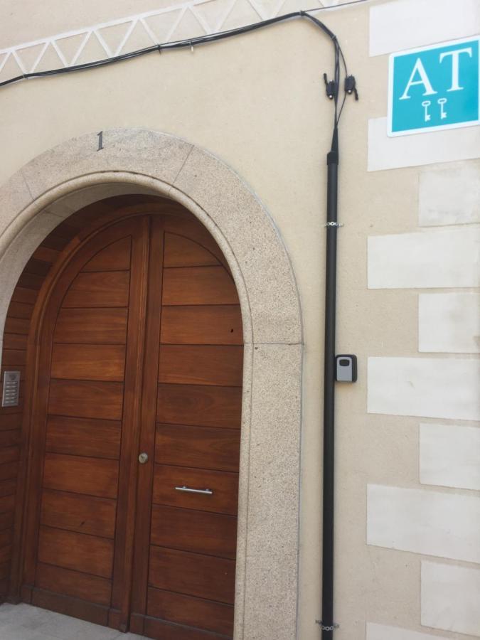 Apartamentos Turisticos Clavero 2 Plasencia Exterior photo